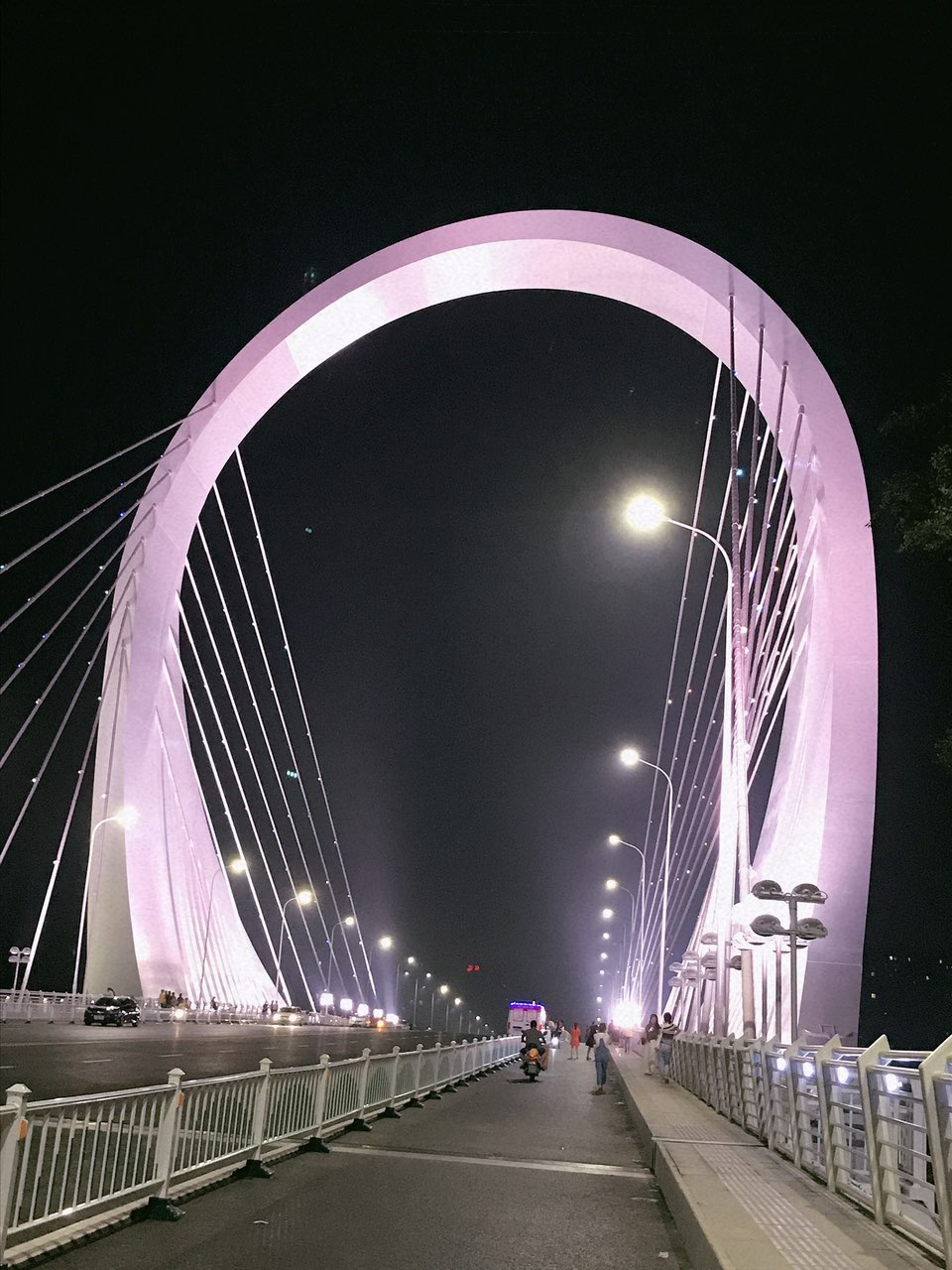 大淮安3个亿的网红桥夜景美啊