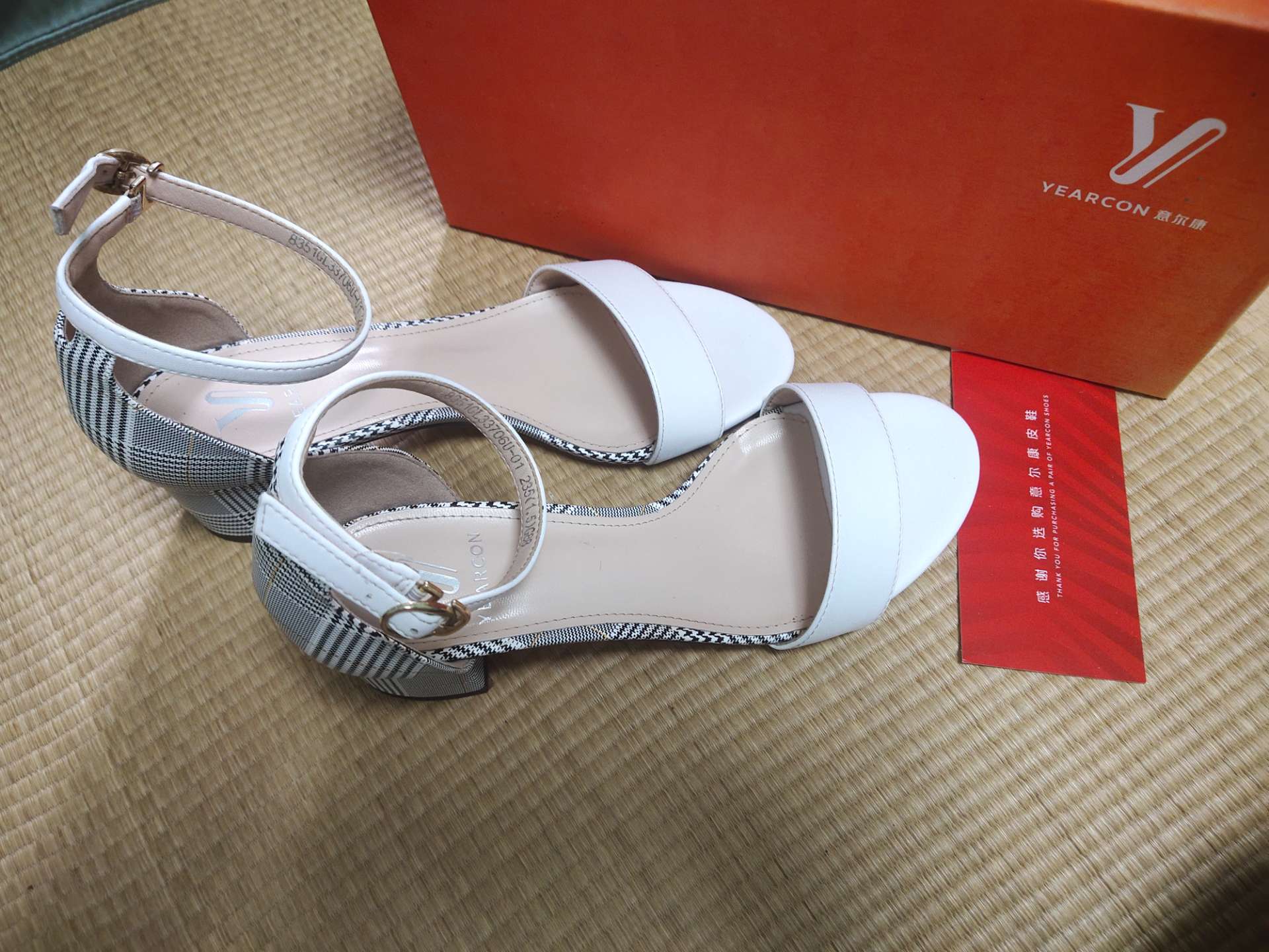 意尔康女士凉鞋